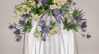 Goetz papieurnen urnfold individuell blumenschmuck trauer nachhaltige Papierurne von urnfold und Goetz